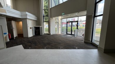 2 Farmley Rd, Newtownabbey for lease Interior Photo- Image 1 of 3