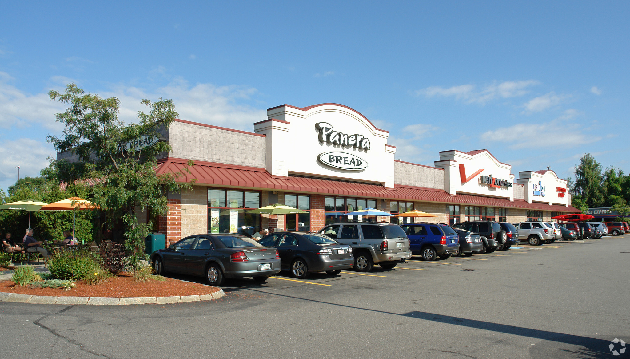 75-77 Fort Eddy Rd, Concord, NH 03301 - Retail for Sale | LoopNet