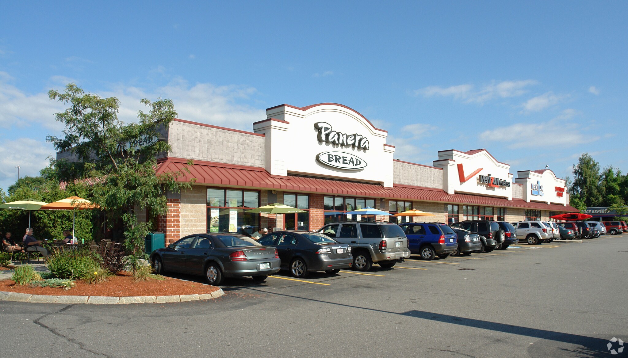 75-77 Fort Eddy Rd, Concord, NH for sale Primary Photo- Image 1 of 1