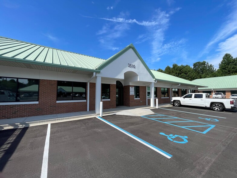 3504-3536 Vann Rd, Birmingham, AL for lease - Building Photo - Image 2 of 3