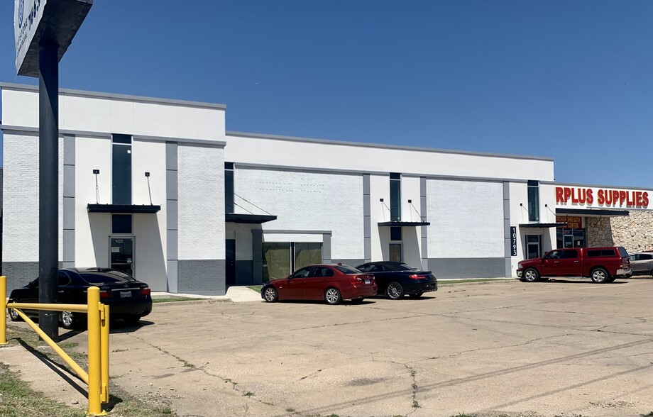 10793 Harry Hines Blvd, Dallas, TX for lease - Building Photo - Image 1 of 13