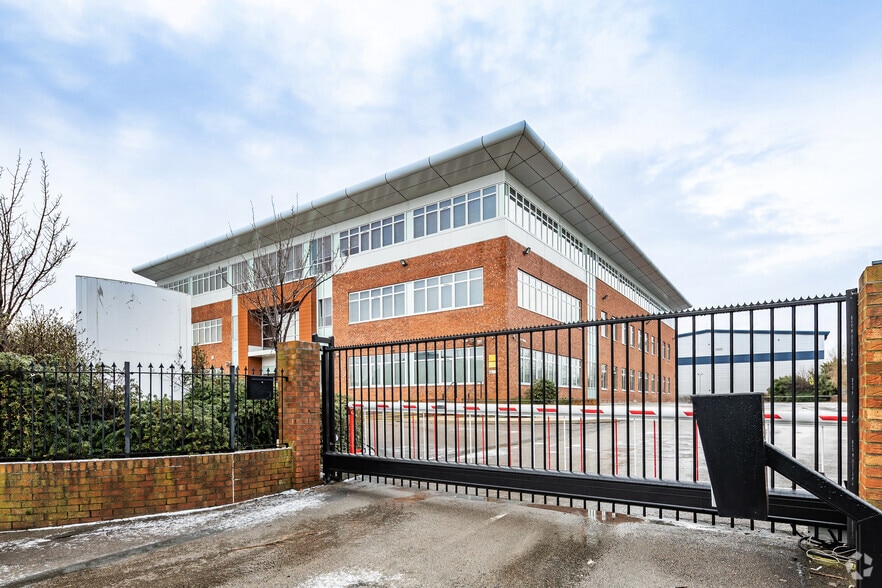 Elevator Rd, Manchester for lease - Building Photo - Image 3 of 3