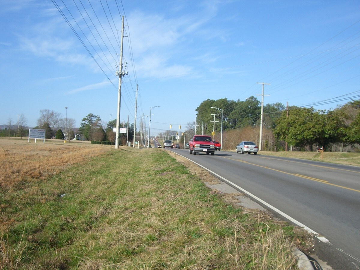 1338 Winchester Rd, Huntsville, AL 35811