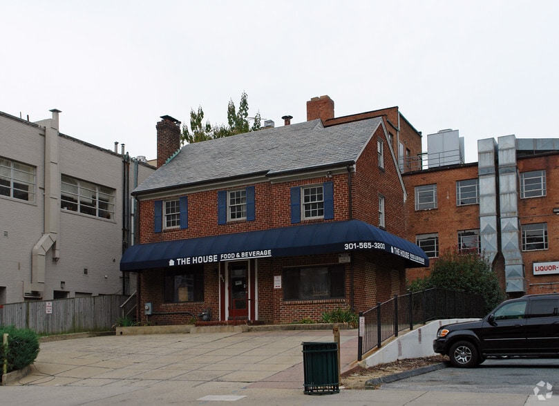 811 Roeder Rd, Silver Spring, MD for lease - Primary Photo - Image 1 of 2