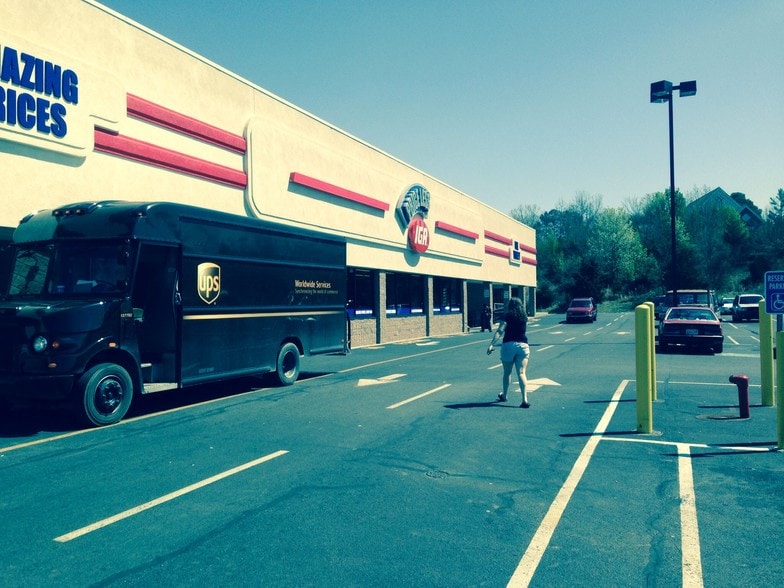 1312 Decatur Pike, Athens, TN for lease - Building Photo - Image 1 of 2