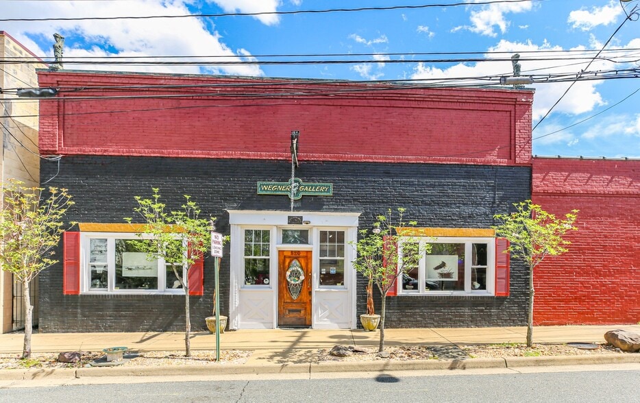 520 Wolfe St, Fredericksburg, VA for sale - Building Photo - Image 1 of 8