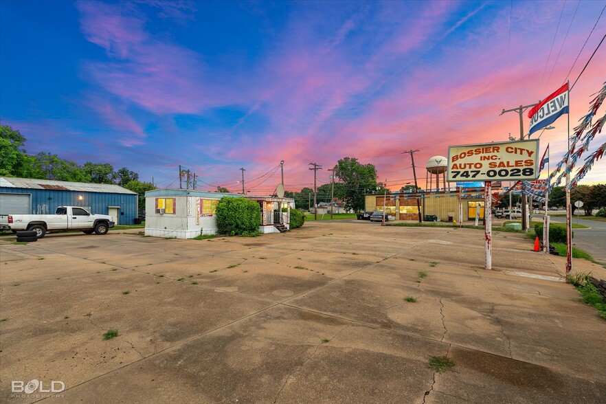 935 Westgate Dr, Bossier City, LA for sale - Building Photo - Image 1 of 21