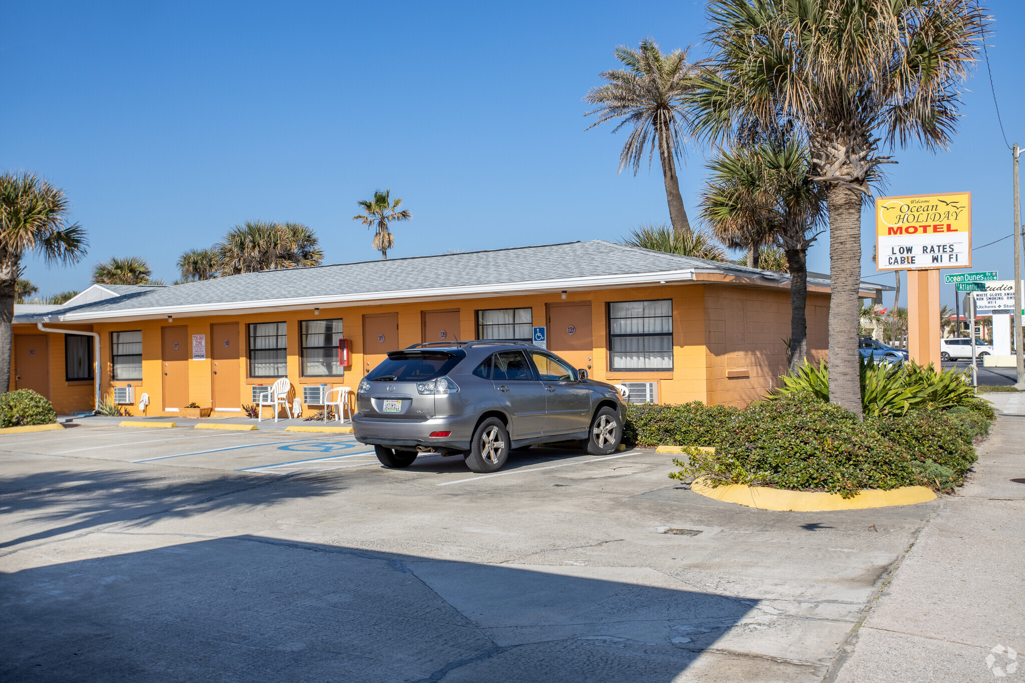 1800 S Atlantic Ave, Daytona Beach, FL for sale Primary Photo- Image 1 of 1