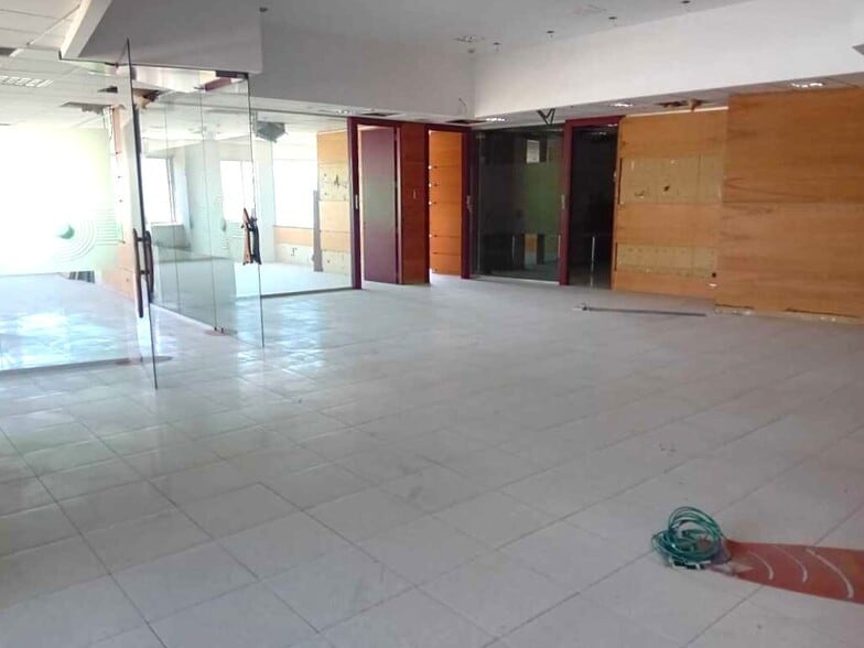 Office in Ariza for sale - Building Photo - Image 3 of 23