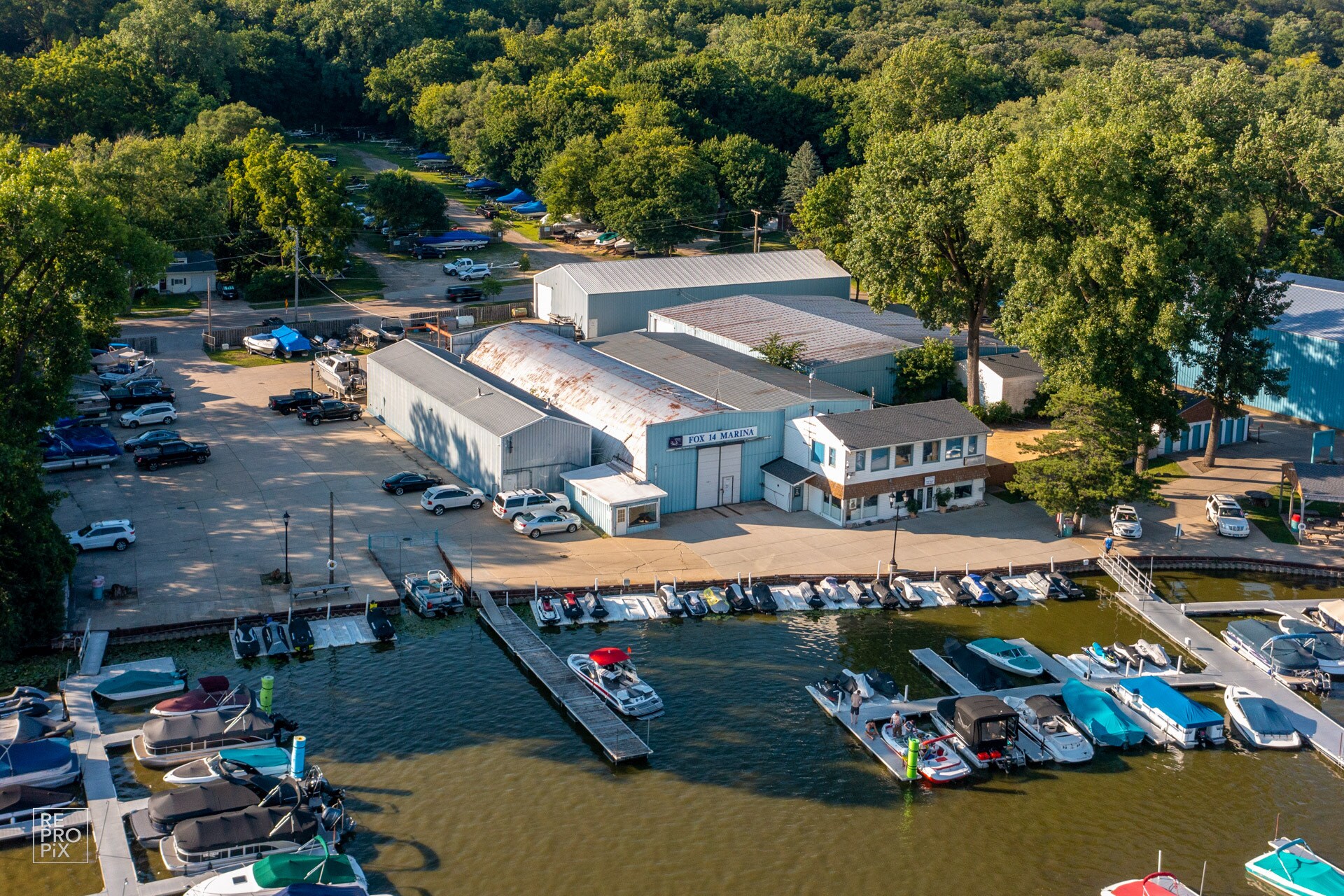 811 N Harrison St, Algonquin, IL 60102 CHAIN O' LAKES, IL MARINA / 2