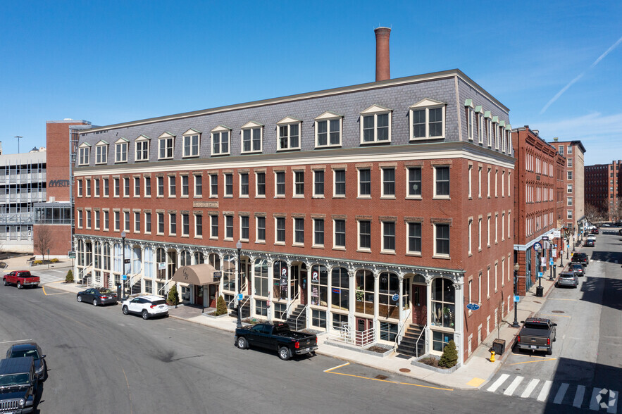 13-25 Railroad Sq, Haverhill, MA for lease - Building Photo - Image 1 of 5