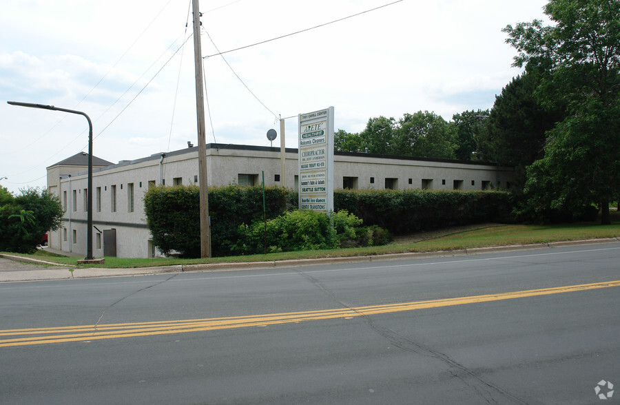 7001-7043 Cahill Rd, Edina, MN for lease - Building Photo - Image 3 of 3