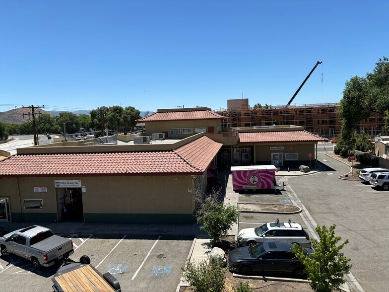 1295 E Moana Ln, Reno, NV for sale - Building Photo - Image 2 of 9