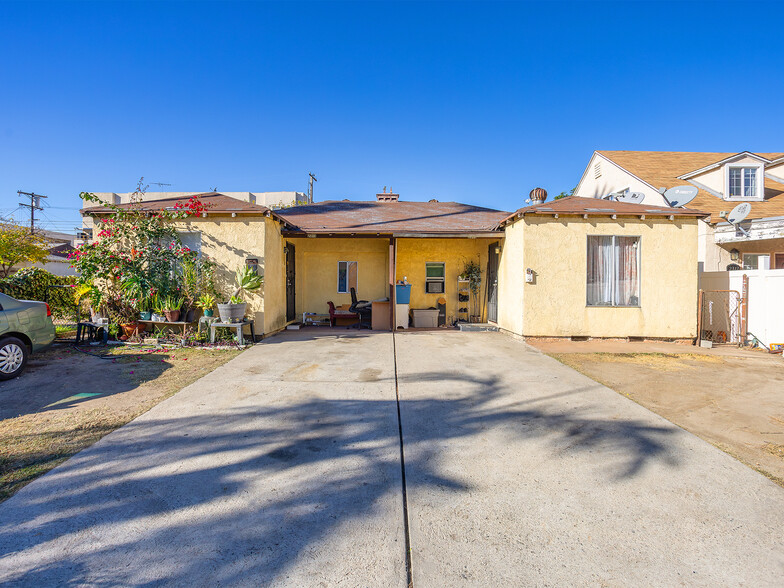 2313 N Niagara St, Burbank, CA for sale - Primary Photo - Image 1 of 35