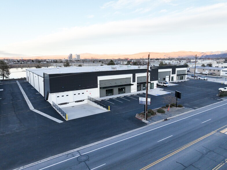 2675-2697 Mill St, Reno, NV for lease - Building Photo - Image 3 of 4