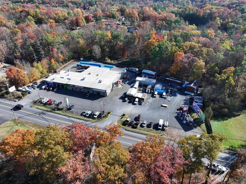 2320 Route 9W, Saugerties, NY for lease - Building Photo - Image 2 of 6