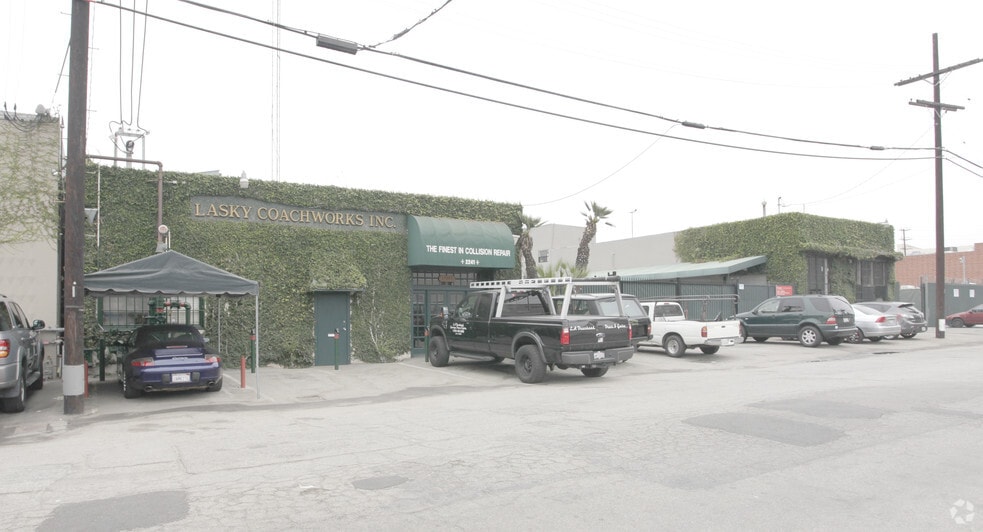 2233-2241 Federal Ave, Los Angeles, CA for sale - Building Photo - Image 2 of 2