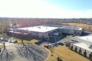 ±90,956 SF Warehouse / Office for Lease - Warehouse