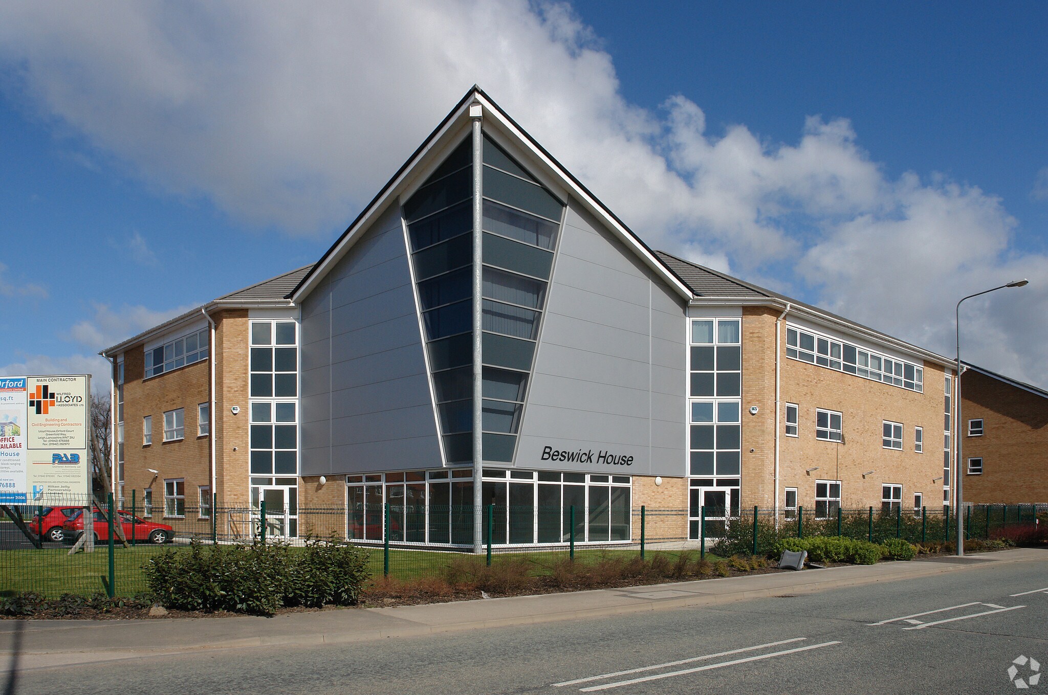 Green Fold Way, Leigh for lease Primary Photo- Image 1 of 4