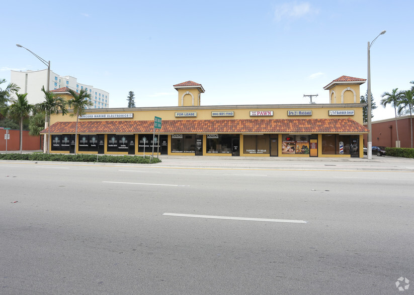 2215-2223 S Federal Hwy, Fort Lauderdale, FL for lease - Building Photo - Image 3 of 14