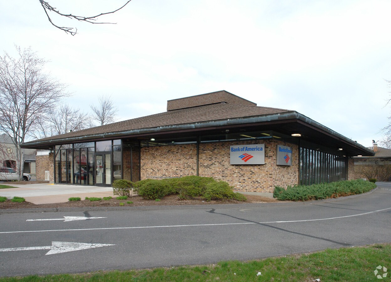 836 Park Ave, Bloomfield, CT 06002