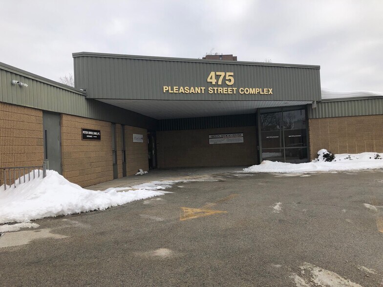 475 Pleasant St, Worcester, MA 01609