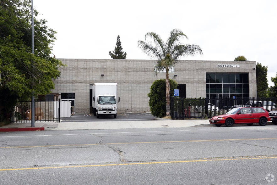 16152 Saticoy St, Van Nuys, CA 91406