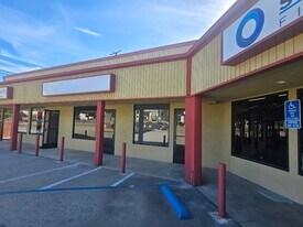 4050 La Crescenta Ave, Montrose CA - Storefront Property