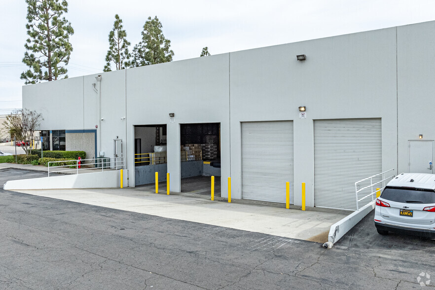 10725 Springdale Ave, Santa Fe Springs, CA for lease - Building Photo - Image 3 of 7