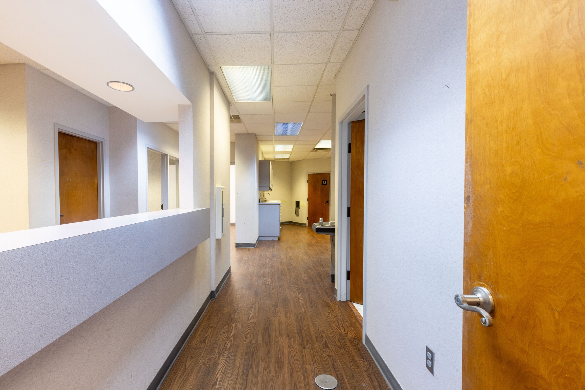 Suite H Interior Photo 11