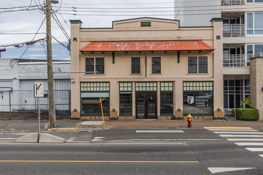 30 Front St, Nanaimo, BC for sale - Primary Photo - Image 1 of 12