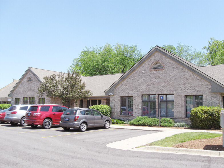 2410 Woodlake Dr, Okemos, MI for lease - Building Photo - Image 2 of 2