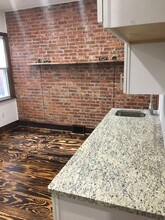 624 E Girard Ave, Philadelphia, PA for lease Interior Photo- Image 2 of 13