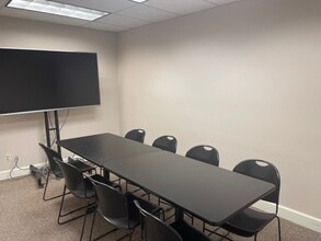 6 E 2nd St, London, OH for lease Interior Photo- Image 2 of 4