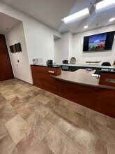 950 Glenn Dr, Folsom, CA for lease Lobby- Image 1 of 8