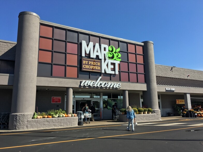 222 E Main St, Marlborough, MA for lease - Building Photo - Image 3 of 10