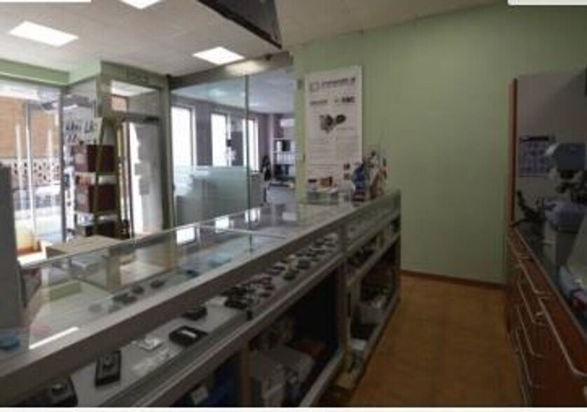 Praza Casares Quiroga, 10, Cambre, La Coruna for sale - Interior Photo - Image 2 of 9