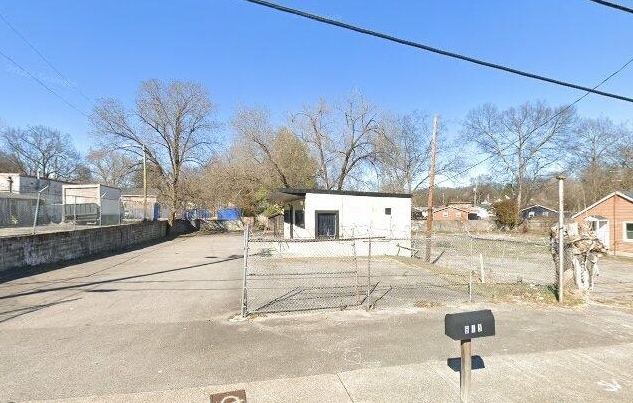 The Townhomes at Douglas Hall portfolio of 2 properties for sale on LoopNet.com - Primary Photo - Image 3 of 3