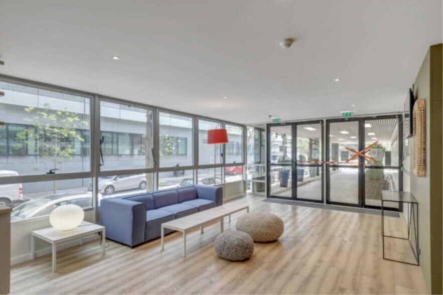 1 Rue François Jacob, Rueil-Malmaison for lease - Lobby - Image 1 of 12