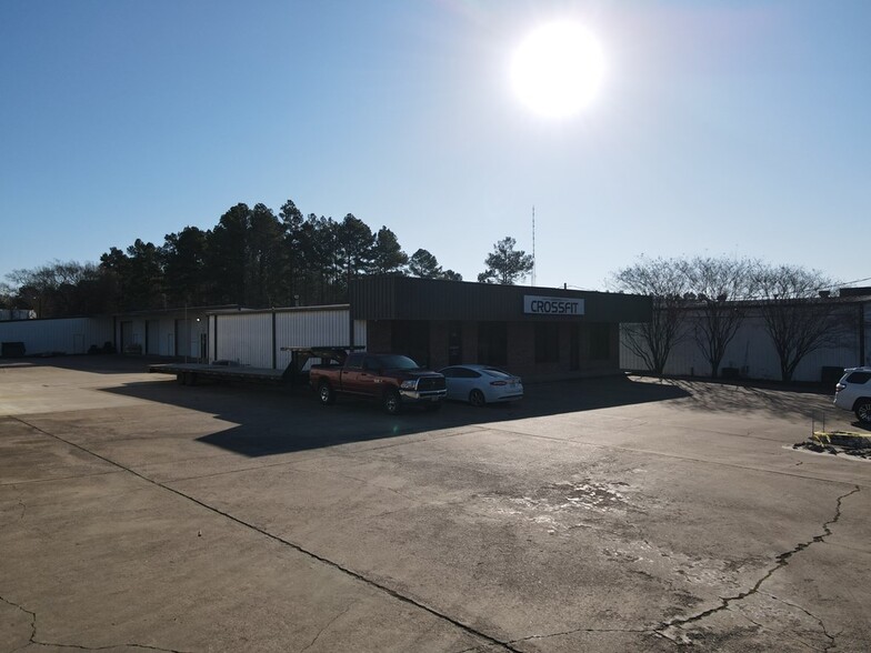 1610 N John Redditt Dr, Lufkin, TX for sale - Building Photo - Image 2 of 9