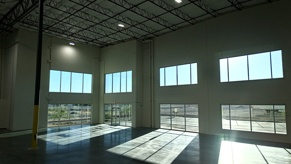 2955 Clayton, North Las Vegas, NV for lease - Interior Photo - Image 3 of 7