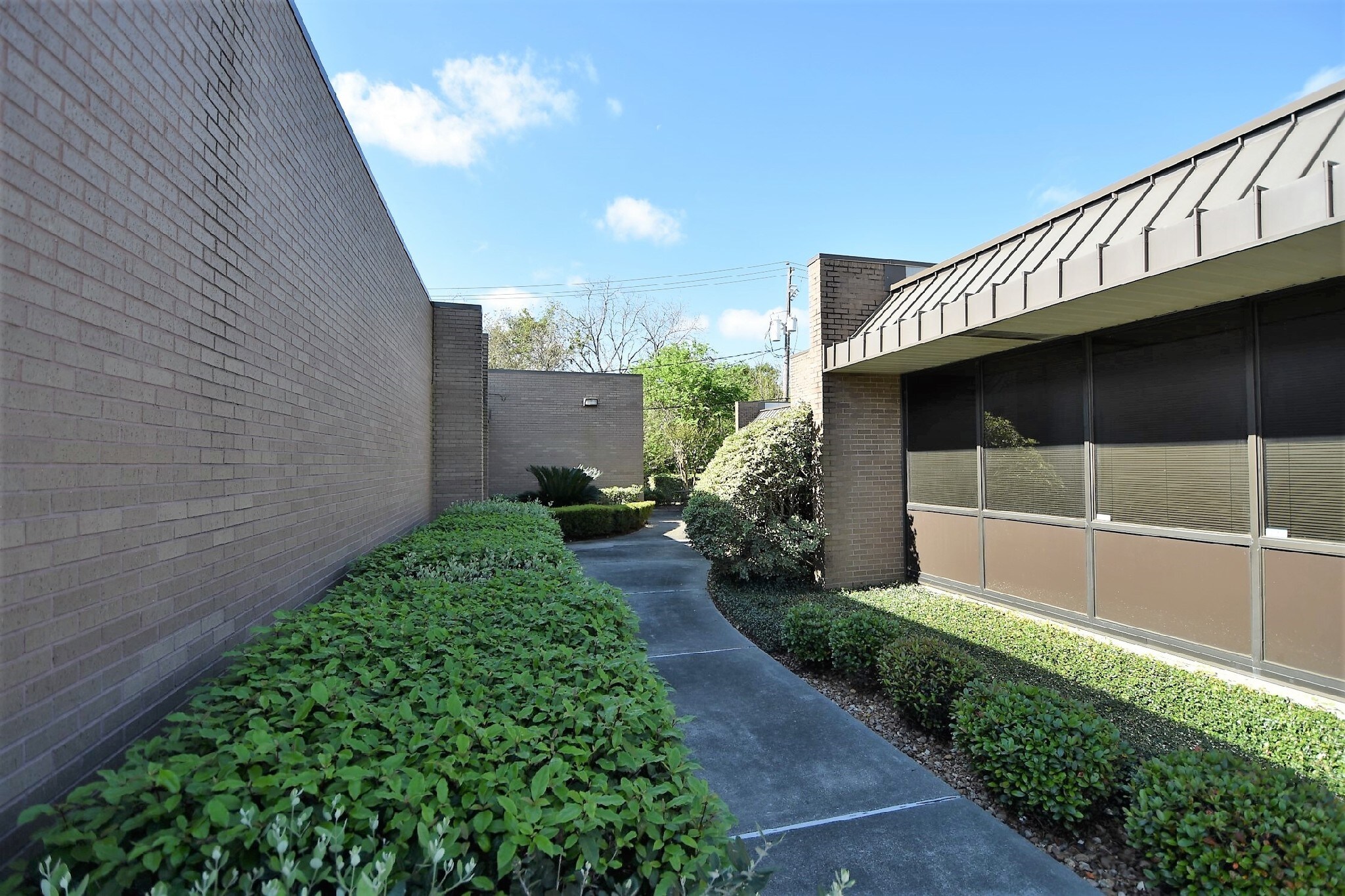 2004 Broadway St, Pearland, TX for sale Primary Photo- Image 1 of 1