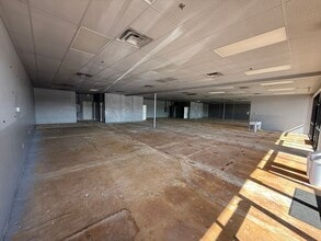 7102 E Baseline Rd, Mesa, AZ for lease Building Photo- Image 2 of 4
