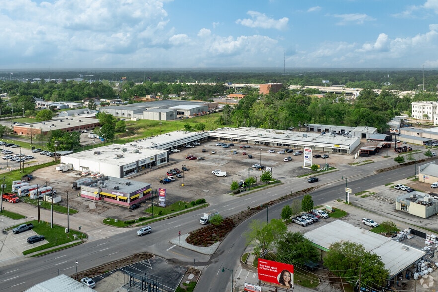 701-731 W Davis St, Houston, TX for lease - Aerial - Image 3 of 3