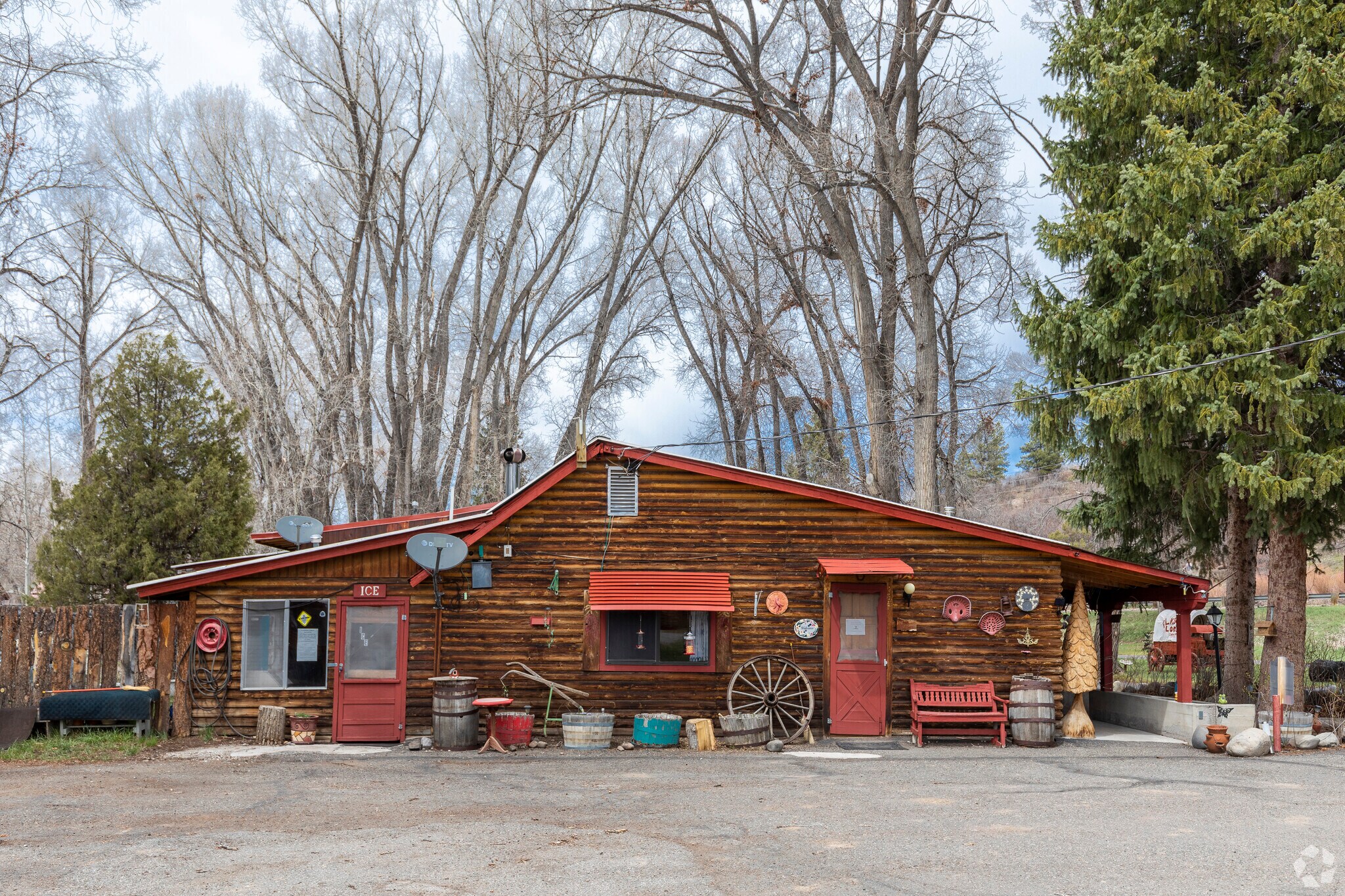2663 Hwy 84, Chama, NM 87520 Elkhorn LodgeChama, New Mexico