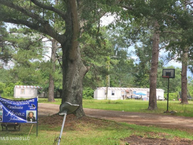 920 Church Street, Newton, MS 39345 36 LOTS CITY SERVICES PARK OWNED