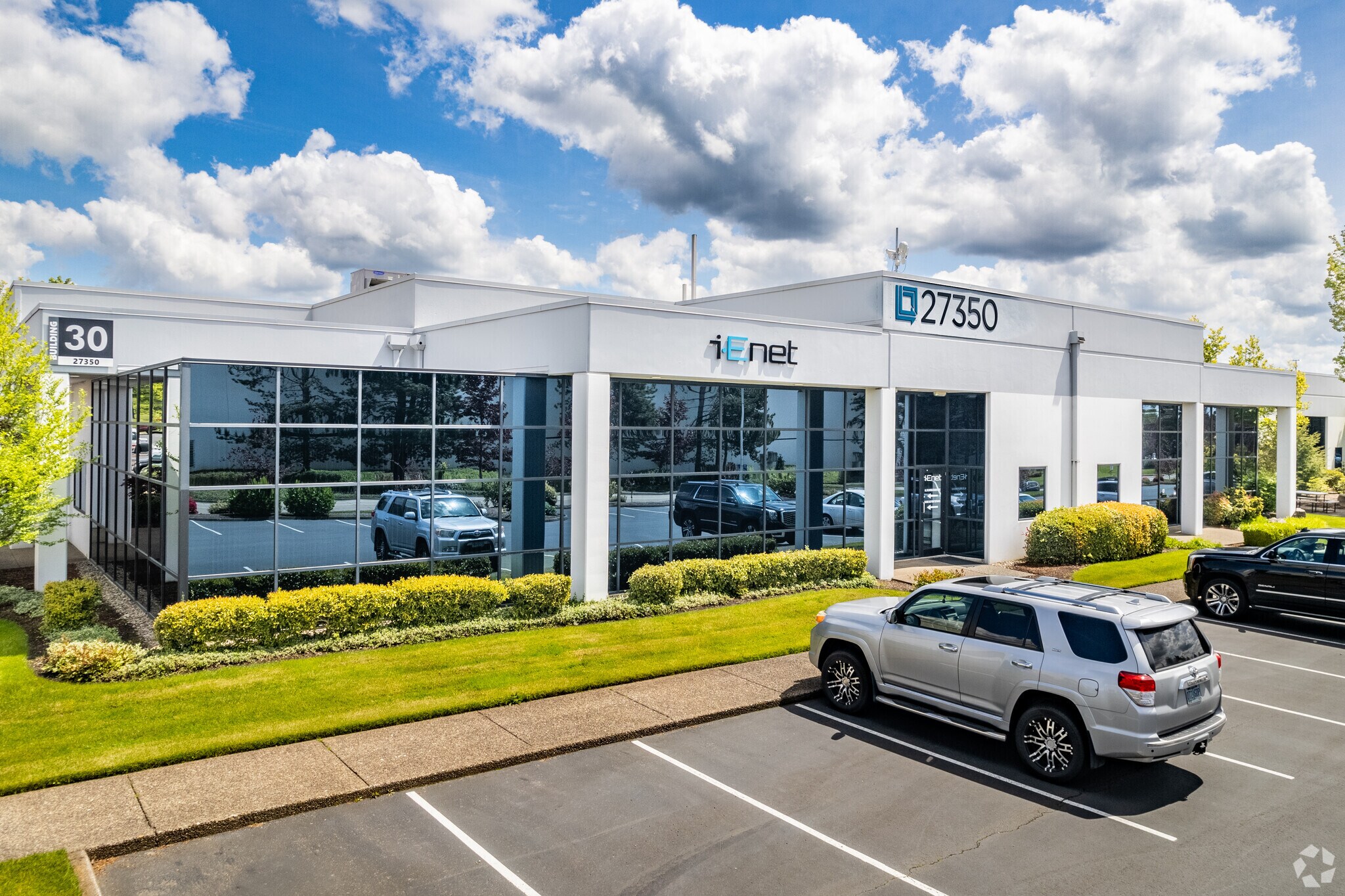 27350 SW 95th Ave, Wilsonville, OR for lease Building Photo- Image 1 of 21