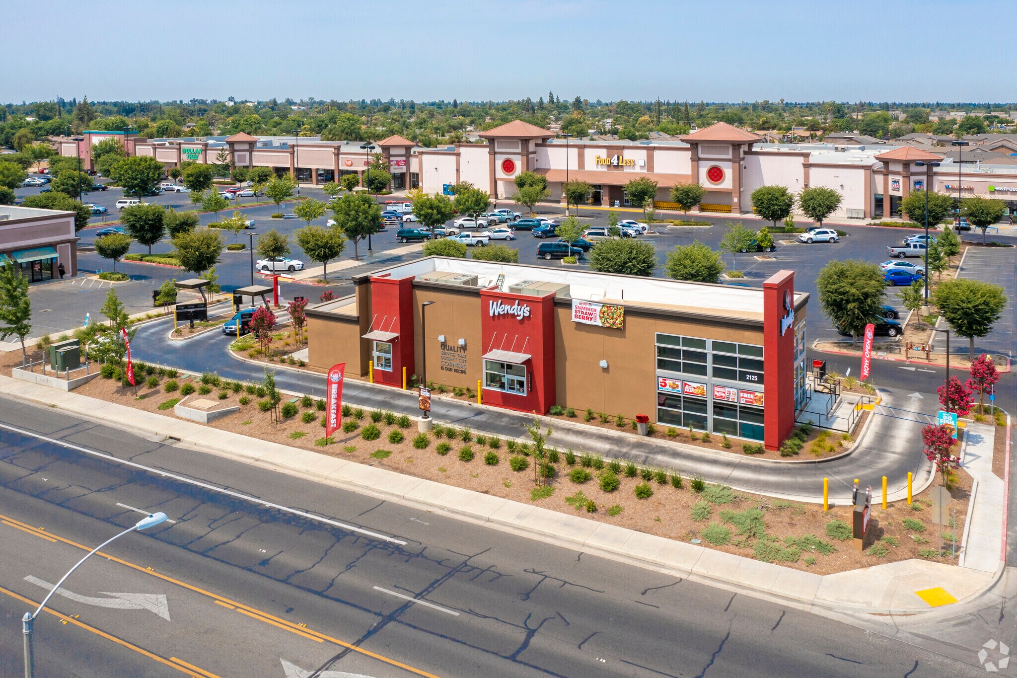 2017 N Dinuba Blvd, Visalia, CA 93291 Northside Shopping Center