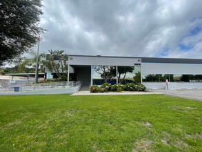 18915 Laurel Park Rd, Rancho Dominguez, CA for lease Building Photo- Image 2 of 4