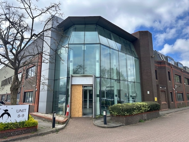 8­-9 Lismirrane Industrial Park, Elstree Road, Elstree for sale - Building Photo - Image 3 of 14